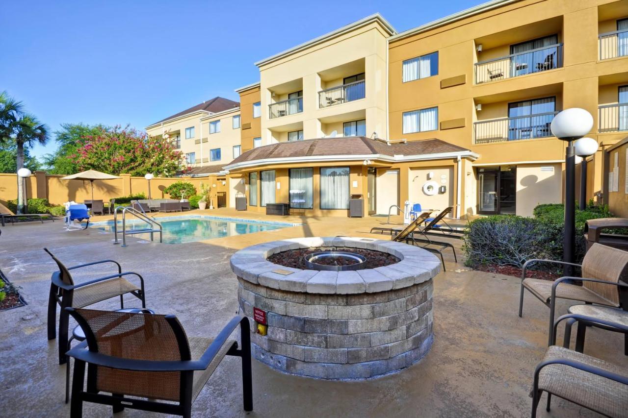 Courtyard By Marriott Jacksonville Airport/ Northeast Eksteriør billede
