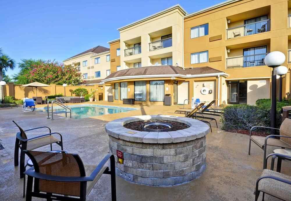 Courtyard By Marriott Jacksonville Airport/ Northeast Eksteriør billede