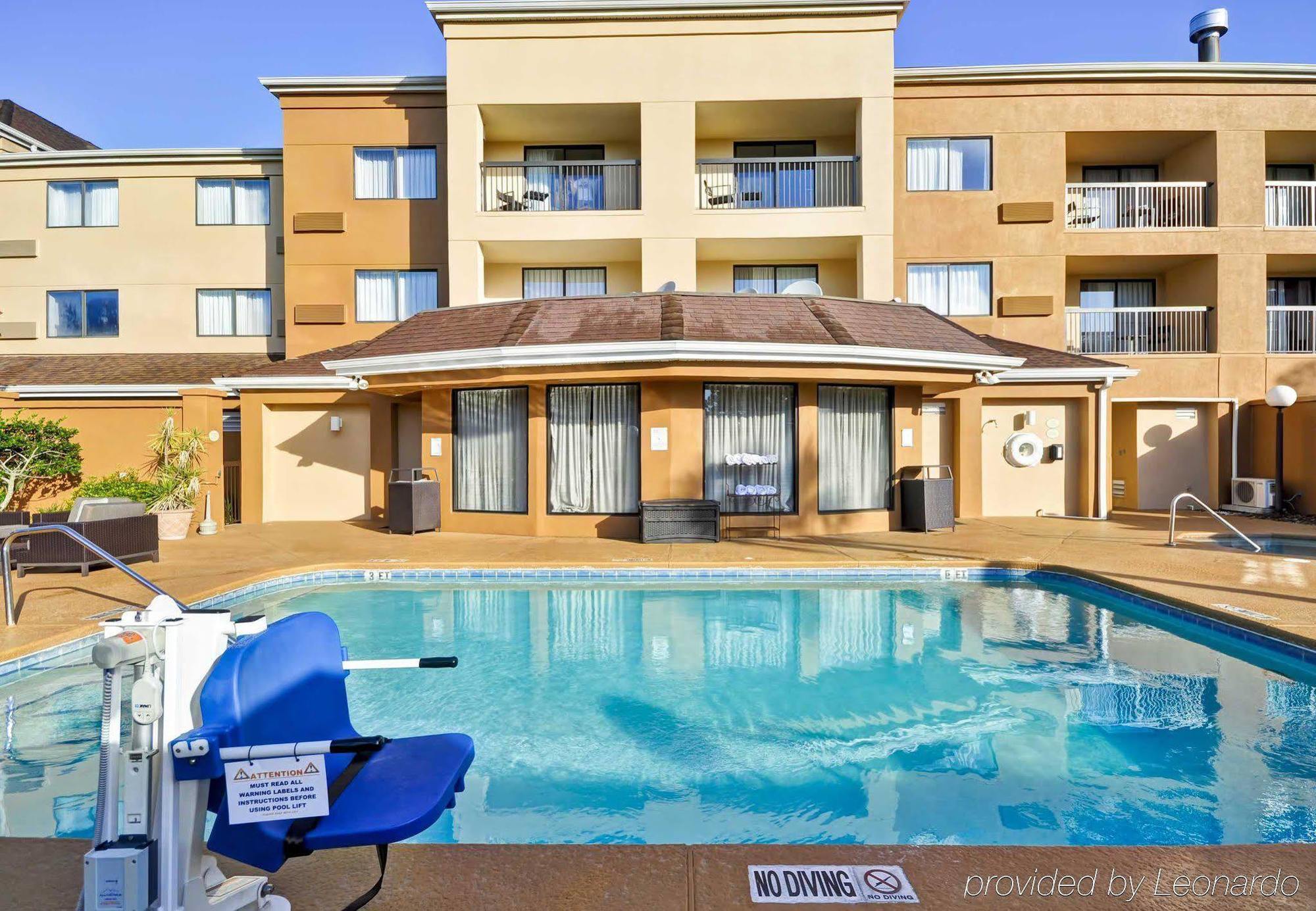 Courtyard By Marriott Jacksonville Airport/ Northeast Eksteriør billede