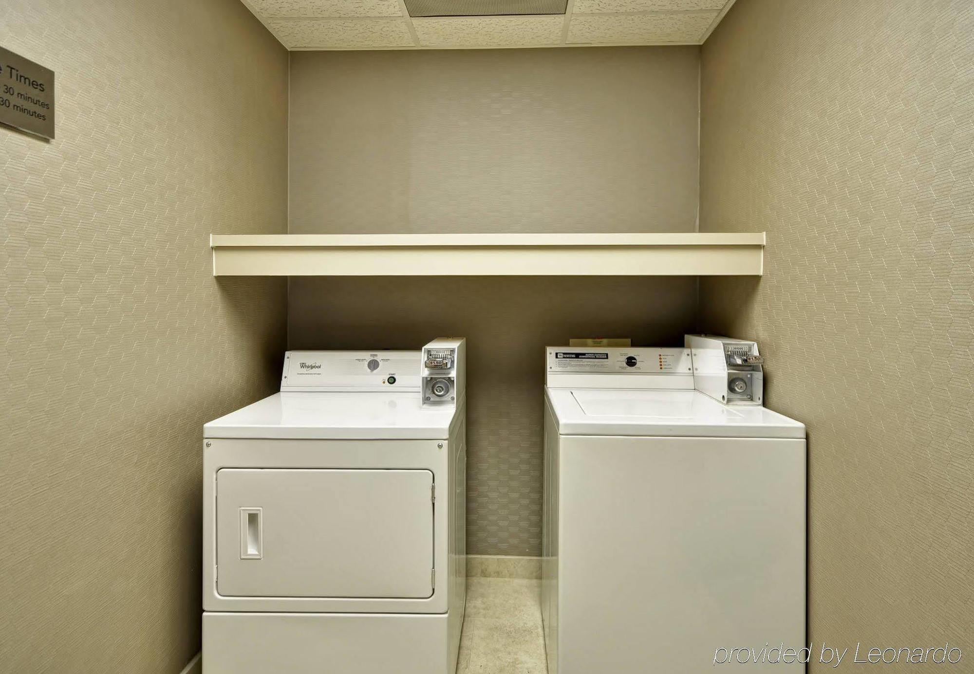 Courtyard By Marriott Jacksonville Airport/ Northeast Eksteriør billede